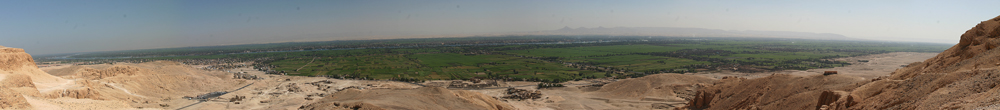 Louxor et la zone agricole du nil, vue depuis la montagne Thebaine